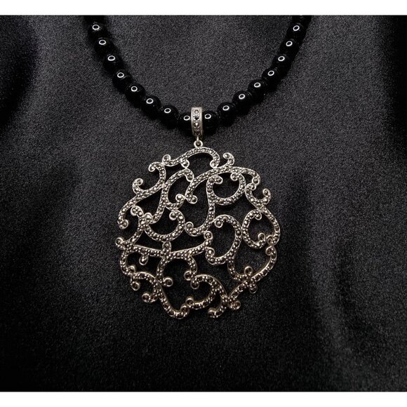 Vintage Onyx & Sterling Silver 925 Necklace With Ornate Pendant & Intricate Clas - Picture 2 of 5